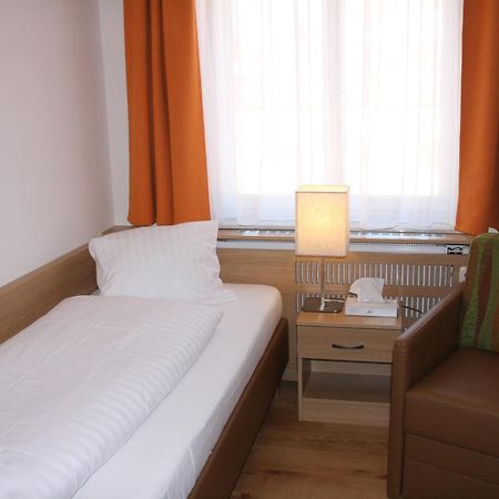 Weinhotel Rieder Пойсдорф Екстериор снимка