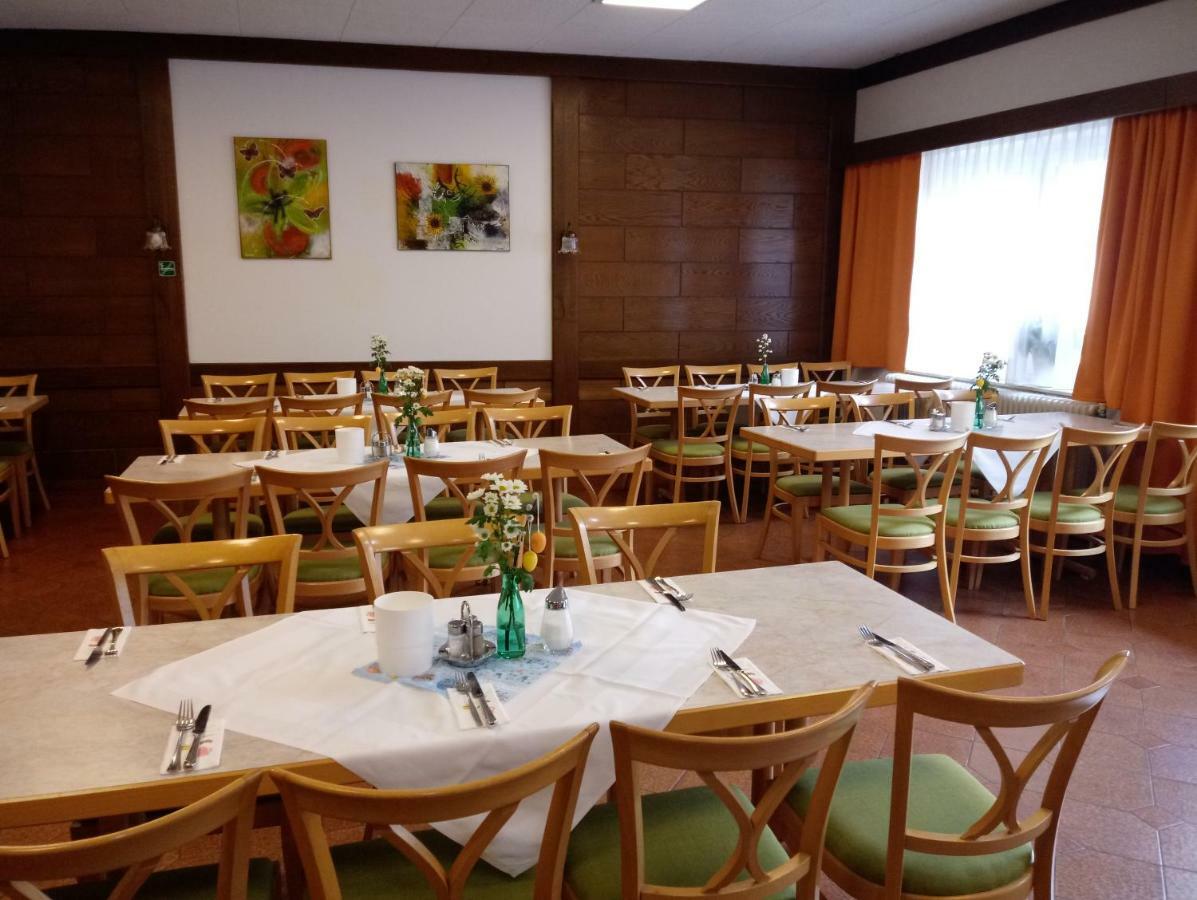 Weinhotel Rieder Пойсдорф Екстериор снимка